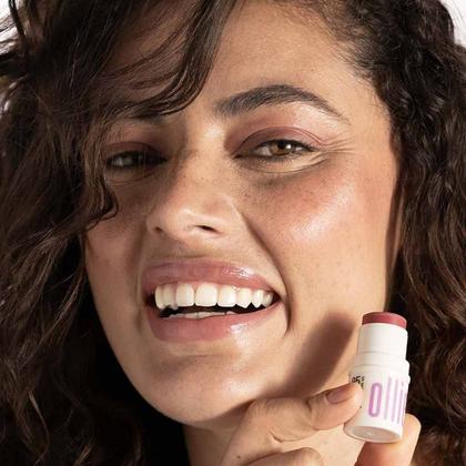 Imagem de Bastão 3 em 1 Ollie - Blush Batom e Sombra FPS 95