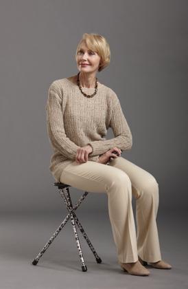 Imagem de Bastão de caminhada Switch Sticks, bengala dobrável com assento de 86 cm de altura