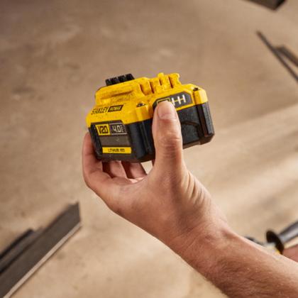 Imagem de Bateria Stanley SB204-BR 20V 4Ah  Alta Durabilidade e Desempenho Profissional