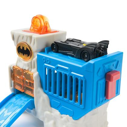 Imagem de Batman - Playset Mini Batcaverna Com Pista E Batmovel