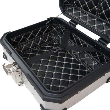 Imagem de Bau de Moto Traseiro 22 Litros Universal Aliminio Anti-roubo Prata