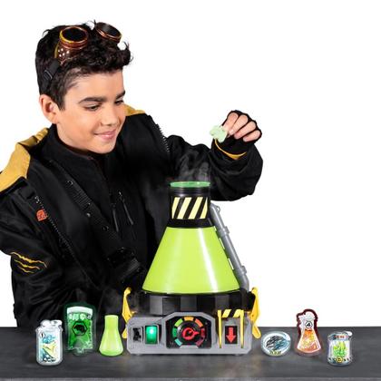 Imagem de Beast Lab - Criador de Tubarão Fera