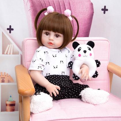 Imagem de Bebê Reborn Boneca Corpo de silicone Pode Dar Banho 48cm Menina Panda Conjunto de Roupa Chupeta Mamadeira e Pelúcia Brastoy