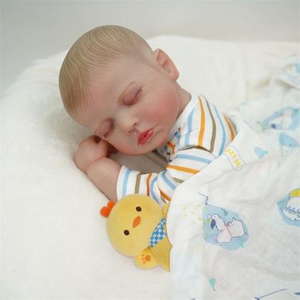 Imagem de Bebê Reborn Boneca Realista Brastoy Original Acessórios Completos Corpo Silicone Pode Dar Banho Roupa Chupeta Mamadeira e Pelúcia