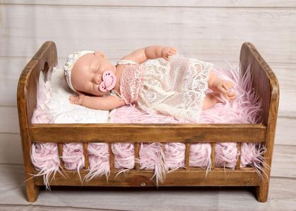 Imagem de Bebe Reborn Boneca Realista totalmente Vinil e Silicone Com Itens Inclusos Pode Dar Banho