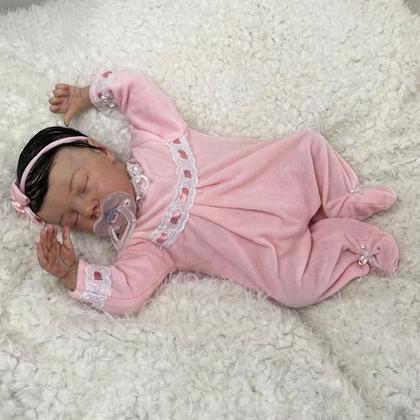 Imagem de Bebê Reborn Menina Dormindo Realista 42cm Corpo Tecido, Cabelo Fio a Fio Enxoval Completo com Chupeta e Mamadeira Pronta Entrega