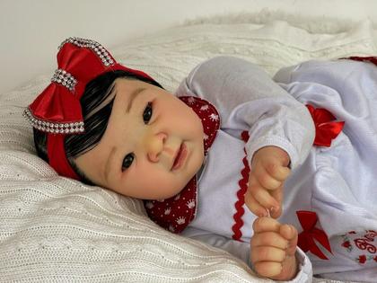 Imagem de Bebê Reborn Menina Japonesa Realista Corpo de Pano e Membros Silicone Cabelo Fio a Fio Olhos Pretos 48cm Enxoval Completo PRONTA ENTREGA