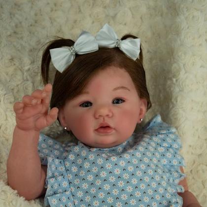 Imagem de Bebê reborn realista menina com chupeta corpo silicone banho