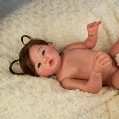 Imagem de Bebê reborn realista menina com chupeta corpo silicone banho