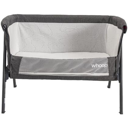 Imagem de Berço Lado a Lado Cama para Bebê Kiddo Whoop Lazy Desmontável Cinza Grafite com Mosquiteiro e Bolsa Transporte 0 meses a 9kg 8203AMG