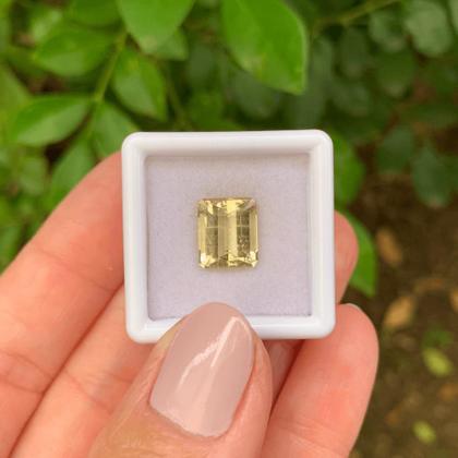 Imagem de Berilo Amarelo Baguete Retangular 3,59ct