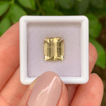Imagem de Berilo Amarelo Baguete Retangular 3,59ct