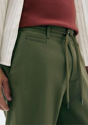 Imagem de Bermuda Básica Masculina Em Sarja Com Elastano