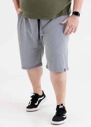 Imagem de Bermuda Moletom Listrado Plus Size