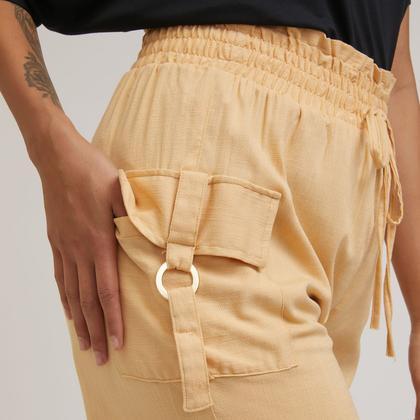 Imagem de Bermuda Veneza Feminina Tecido Solto Com Elástico na Cintura