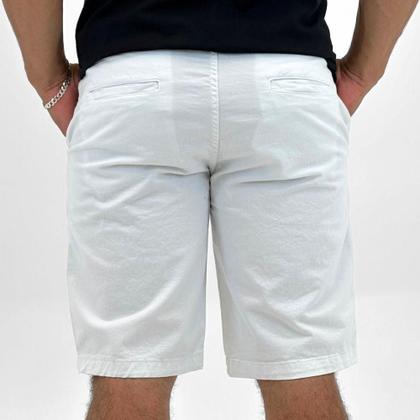 Imagem de Bermuda Young Style em Sarja com Cinto Masculina