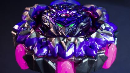 Imagem de Beyblade Burst Superking B-169 Variant Lucifer - Takara Tomy