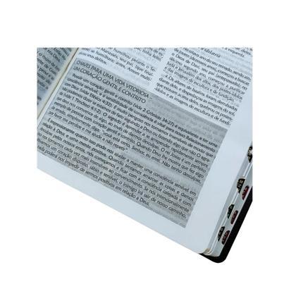 Imagem de Bíblia campo de batalha da mente  versão amplificada  capa de luxo branco  índice