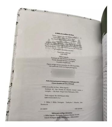 Imagem de Bíblia de estudo da mulher de deus  letra grande  com harpa e índice  capa de luxo pink