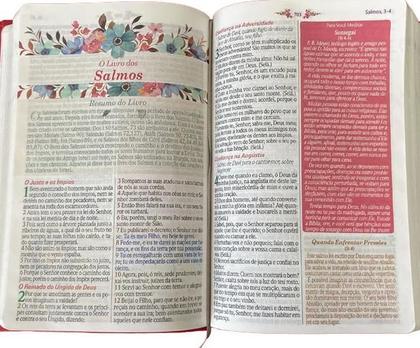 Imagem de Bíblia de estudo da mulher sábia  capa de luxo magnólia preto  com índice  full color