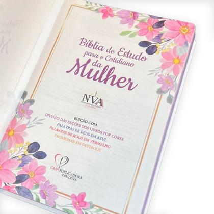 Imagem de Biblia de estudo para o cotidiano da mulher nva capa dura - branca