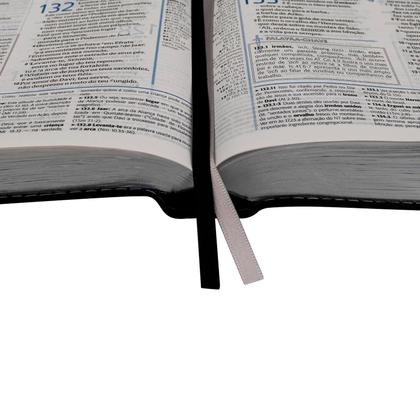 Imagem de Bíblia de Estudo Plenitude  Capa Elegante Bordô e Cinza Escuro  Índice Lateral para Navegação Prática  Versão Almeida Revista e Corrigida (ARC)