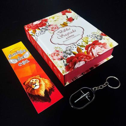 Imagem de Bíblia sagrada feminina adolescente mulher virtuosa kt