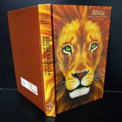 Imagem de Biblia sagrada jovem linda leão judá sk evangelica