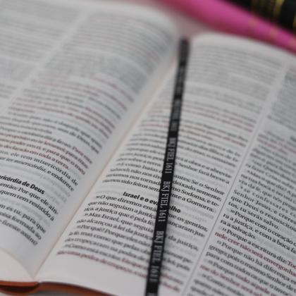 Imagem de Bíblia Sagrada King James Deus Fiel 1611 Letra Extra Gigante Capa Marrom BKJ