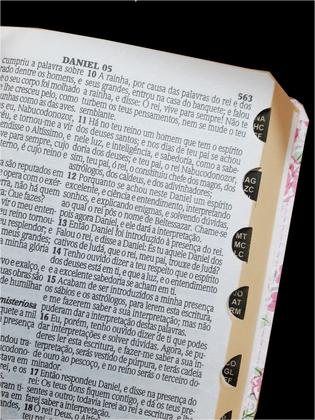 Imagem de Bíblia Sagrada Possui LETRAS GIGANTES Tamanho Grande Capa Luxo Couro Preta