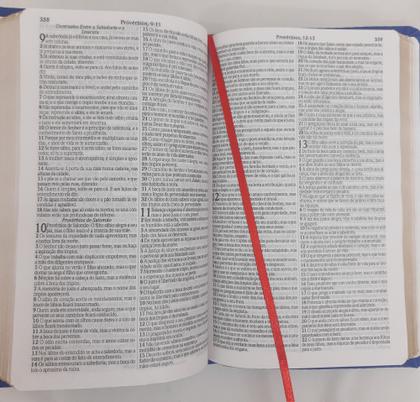 Imagem de Biblia slim ultrafina com ajudas adicionais e harpa para o casal capa luxo azul marinho + azul royal