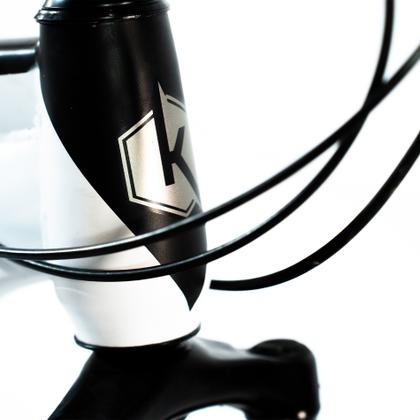 Imagem de Bicicleta Aro 29 Bike 21 Vel Marchas Everest Freio a Disco Quadro Alumínio Leve Resistente Cor Branco/Preto - WCT FITNESS