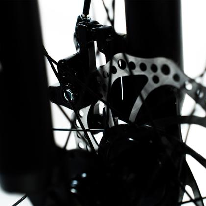 Imagem de Bicicleta Aro 29 Bike 21 Vel Marchas Everest Freio a Disco Quadro Alumínio Leve Resistente Cor Branco/Preto - WCT FITNESS