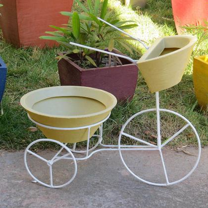 Imagem de Bicicleta com vasos planta triciculo jardim flores