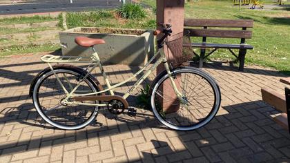 Imagem de Bicicleta Feminina Retrô Aro 26 Caiçara com Cesta Beach Brisa Feminina - Bege/Marrom