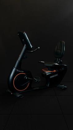Imagem de Bicicleta Horizontal Profissional Evolution Fitness Rb 6000