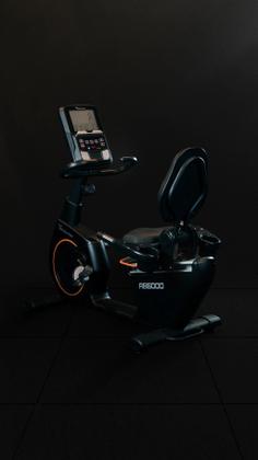 Imagem de Bicicleta Horizontal Profissional Evolution Fitness Rb 6000