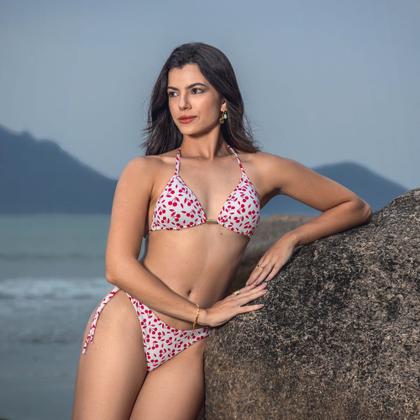 Imagem de Biquini Cortininha Ripple Triangulo Estampa Cerejas Alça Fina Bronze Calcinha de Amarrar Fio Praia