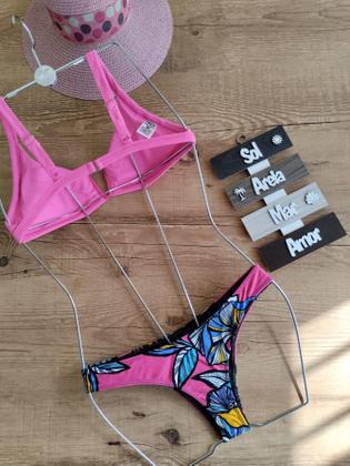 Imagem de Biquíni Decote Aro em V Com Bojo Lisos Calcinha Semi Fio