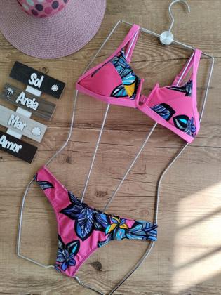 Imagem de Biquíni Decote Aro em V Com Bojo Lisos Calcinha Semi Fio