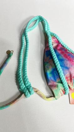 Imagem de Biquini feminino conjunto cortininha com tranças estampa tyedie calcinha fio duplo peça unica 