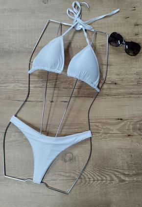 Imagem de Biquíni Feminino Cortininha Liso Com Bojo Com Calcinha Fio Dental e Asa Delta