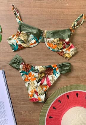 Imagem de Biquíni Feminino Plus Size de Aro Sem Bojo Com Calcinha BomBom e Fio Duplo Estampado Canelado