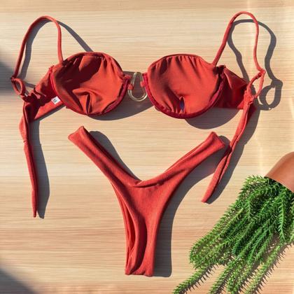 Imagem de Biquini Meia Taça Com Bojo Removível e Aro de Sustentação Calcinha Asa Delta