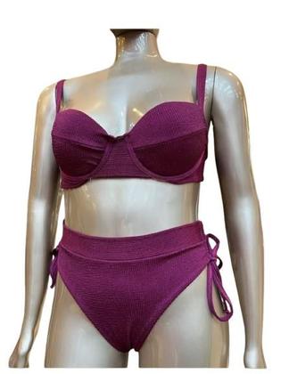 Imagem de biquini plus size com aro e bojo para mmulheres gordinhas plus size