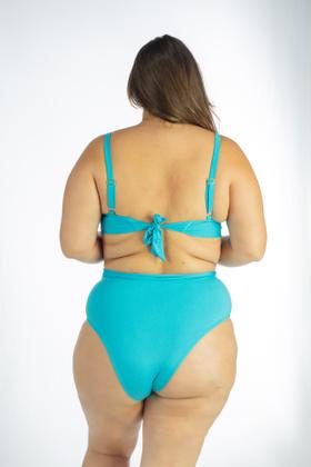 Imagem de Biquíni Plus Size Liso com Bojo V e Calcinha Hot Pant Laço