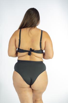 Imagem de Biquíni Plus Size Liso com Bojo V e Calcinha Hot Pant Laço