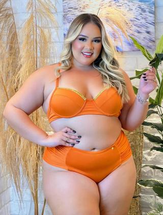 Imagem de Biquíni Plus Size meia taça com bojo e aro de sustentação