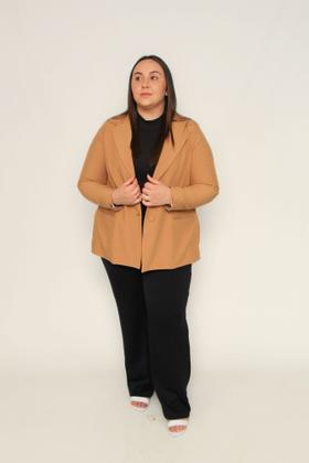 Imagem de Blazer feminino plus size alongado