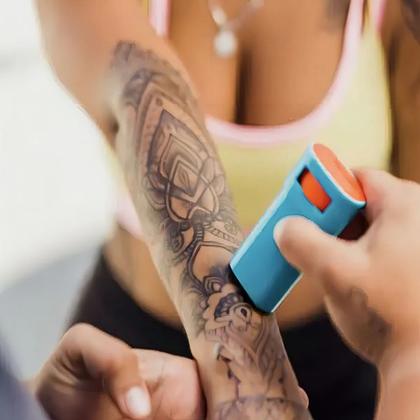 Imagem de Blu Biochronos - Protetor Solar Facial e Labial Em Bastão 15G Fps40 Incolor